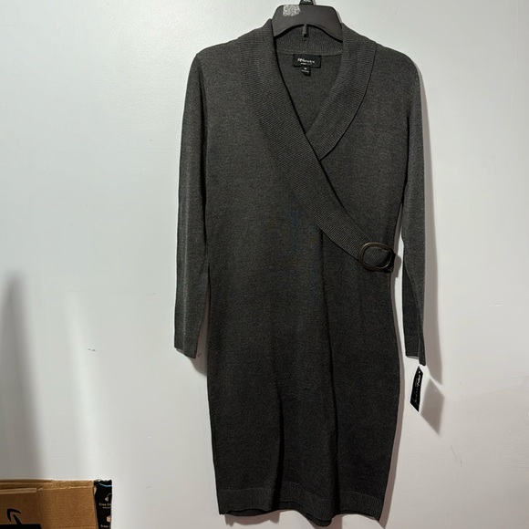 Ronni Nicole Sweater‎ Dress, Faux Wrap Style, Buckle Detail, Gray, in Size M NWT - Picture 2 of 16